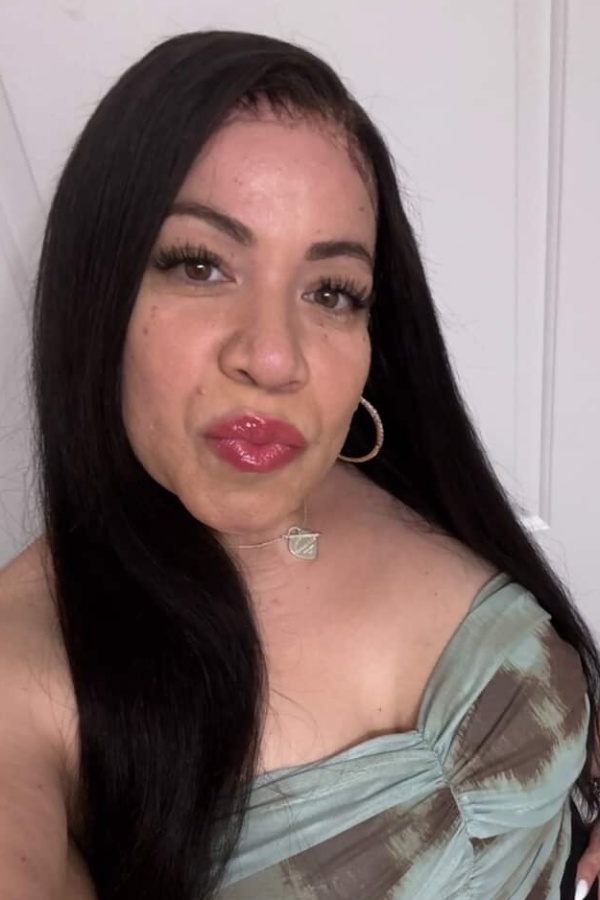 Cruise Brothers Travel Agent Carmen Gonzalez